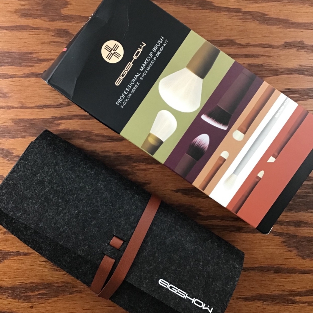 Makeup Brushes, EIGSHOW 5 Color Essential Kabuki Travel Makeup Brush Set